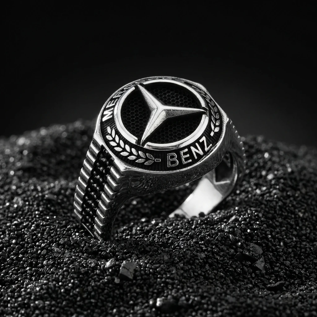 Mercedes-Benz Yazılı ve Defne Dalı İşlemeli Erkek Yüzüğü ürün görseli