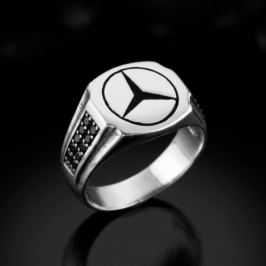 Yanı Siyah Taşlı Modern Altıgen Mercedes Erkek Yüzüğü ürün görseli