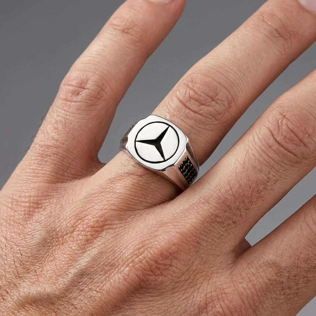 Yanı Siyah Taşlı Modern Altıgen Mercedes Erkek Yüzüğü ürün görseli