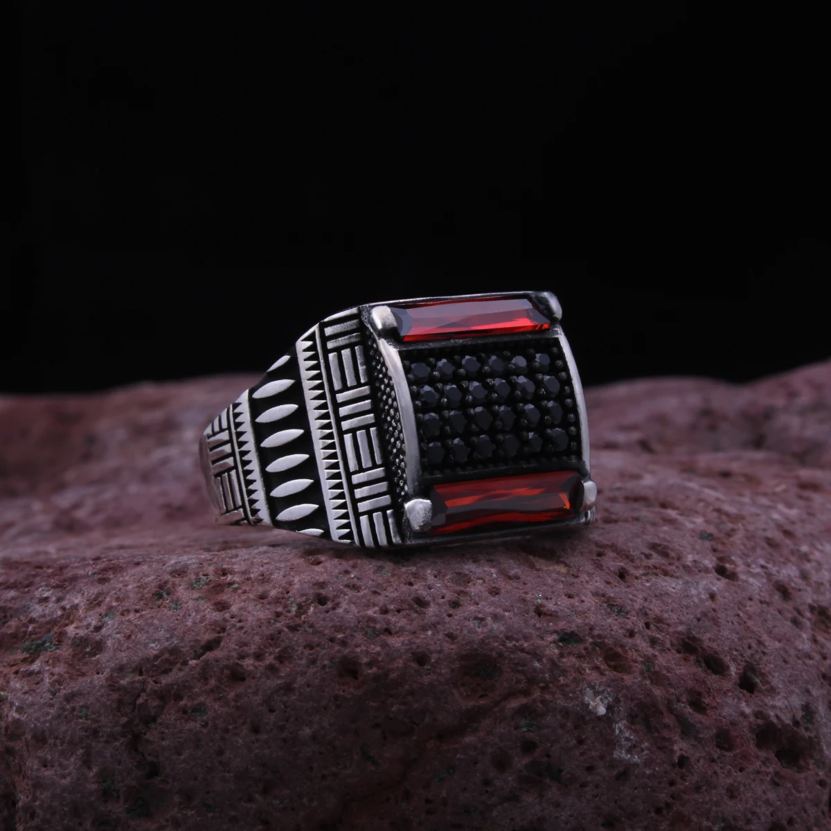 Baget ve Mikro Taş Maori Tasarım Gümüş Yüzük