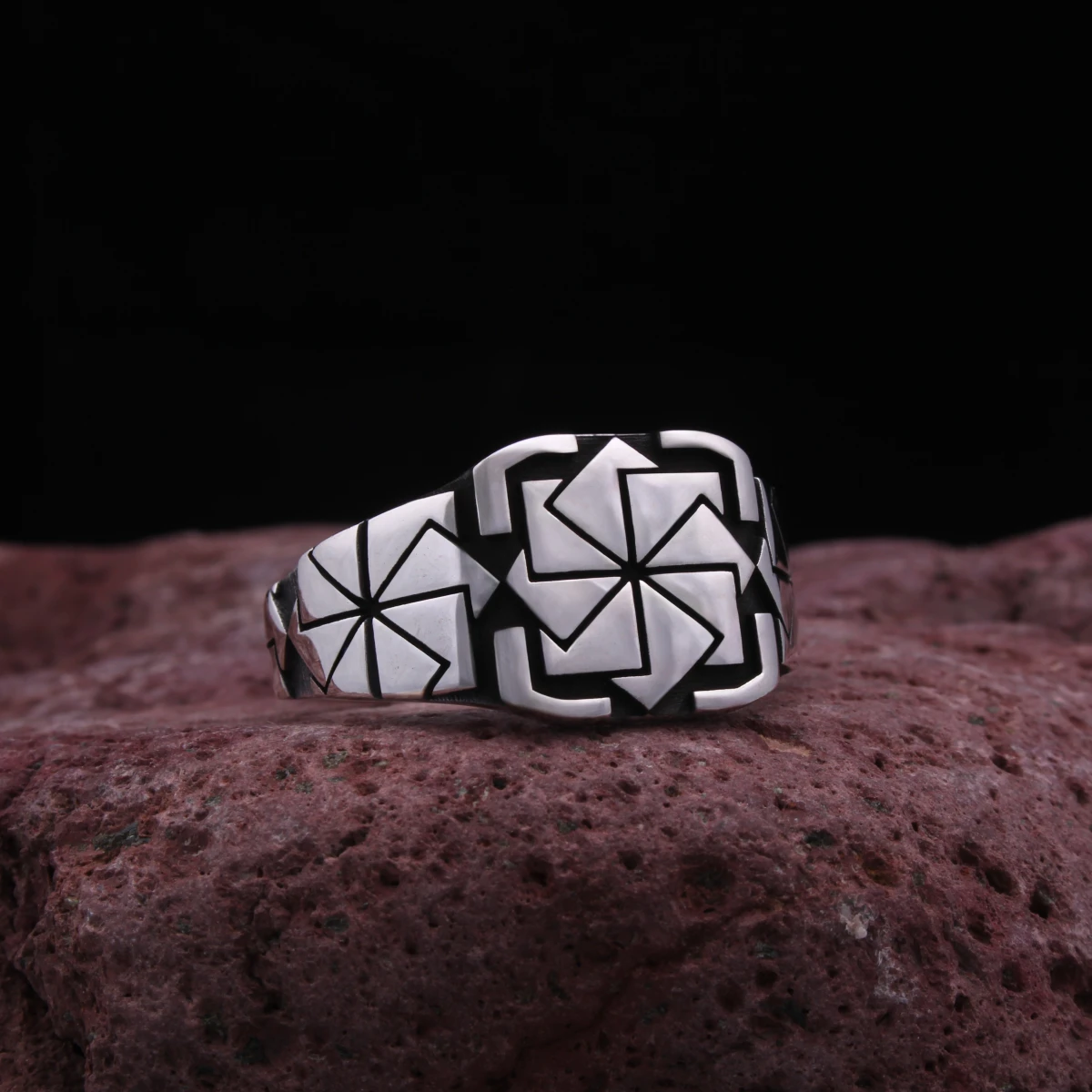 Özel Tasarım Gümüş Erkek Yüzüğü