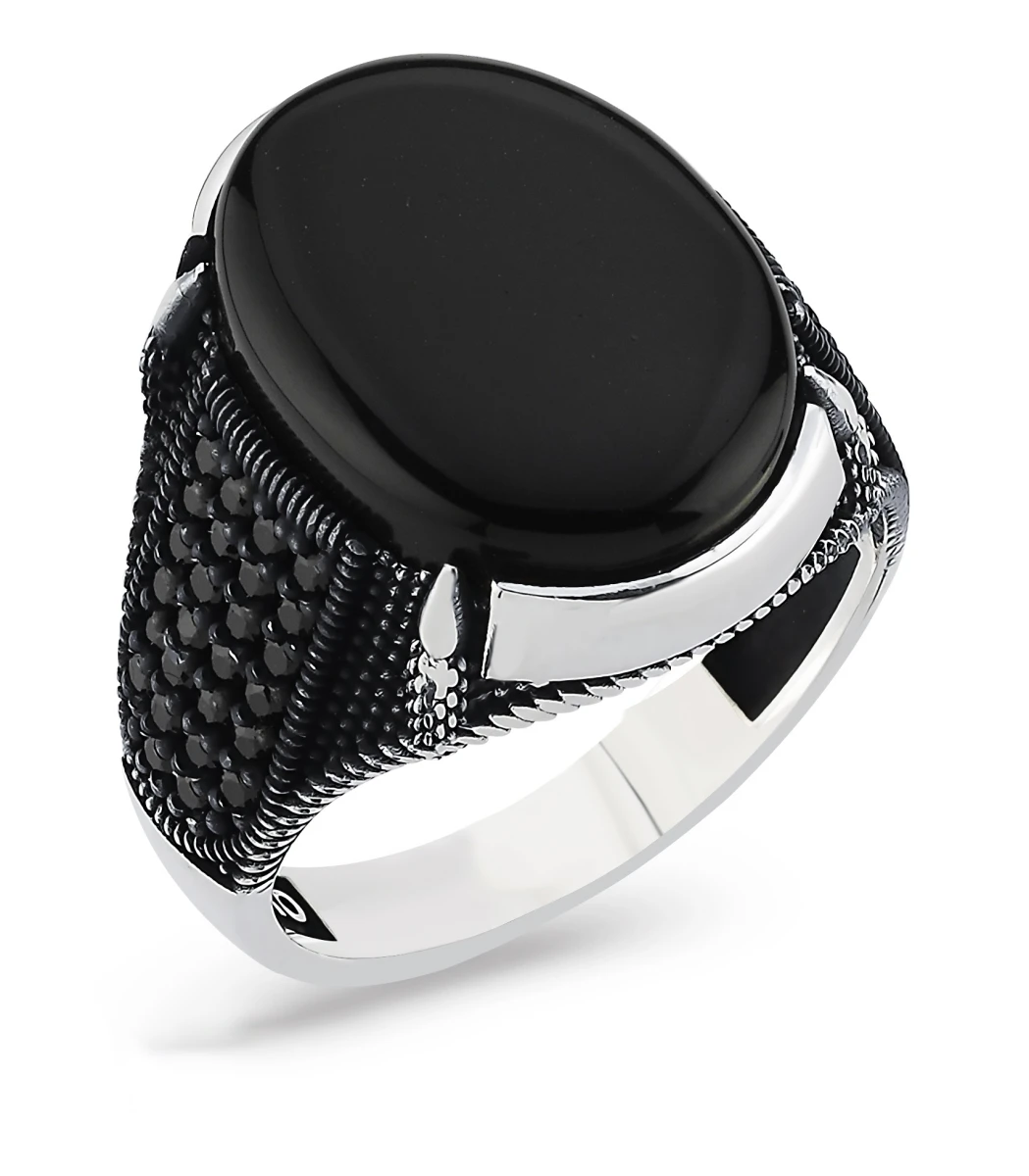 Oval Kapüşon Oniks Taşlı Tek Pençe Detaylı Gümüş Erkek Mühür Yüzük