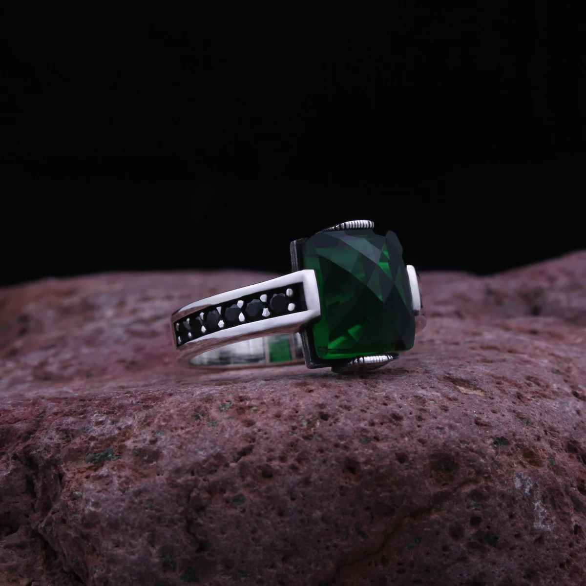 Yeşil Zirkon Faset Kesim Mikro Taş Tasarım Gümüş Erkek Yüzüğü