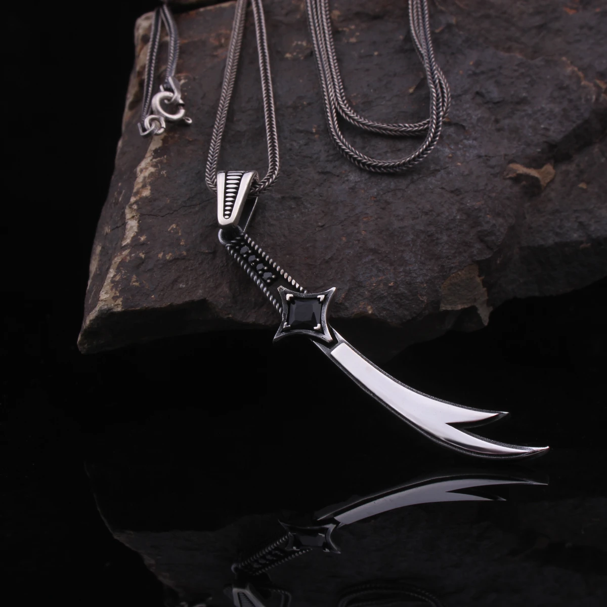 Zülfikar Tasarımlı Gümüş Erkek Kolye Ucu