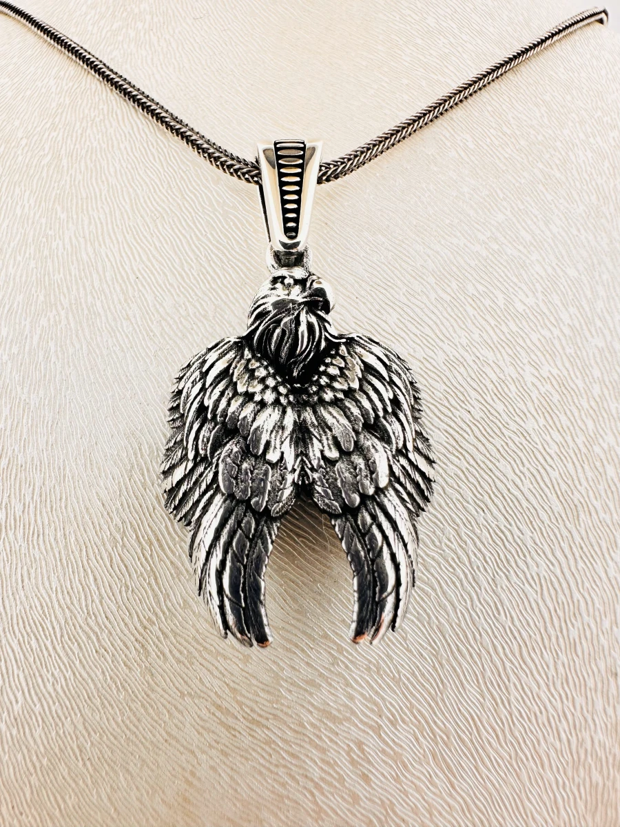 Üç Boyutlu Süzülen Kartal Kolye