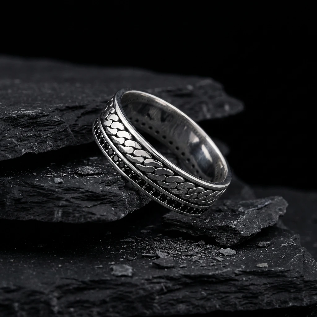 Gurmet Zincir Desenli Siyah Taşlı Alyans