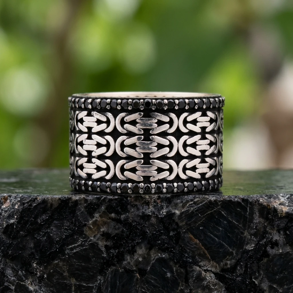 Kral Zinciri Model Siyah Taşlı Erkek Alyans