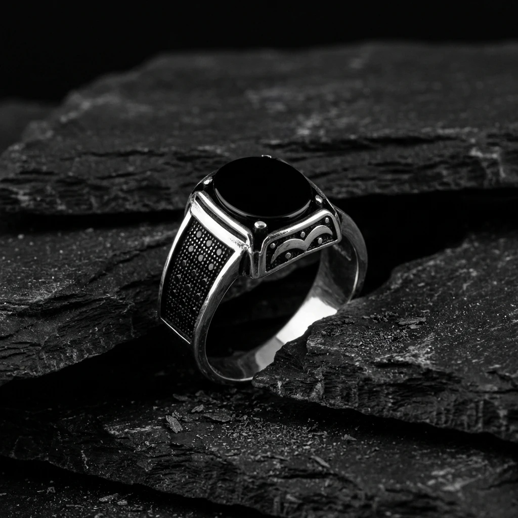Kare Oniks Taşlı Kademeli Tasarım Karizmatik Erkek Yüzük