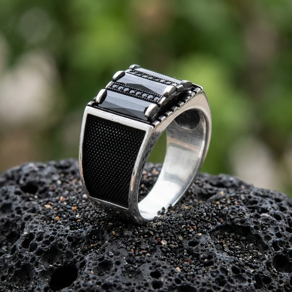 Bagetli Taş Sütunları