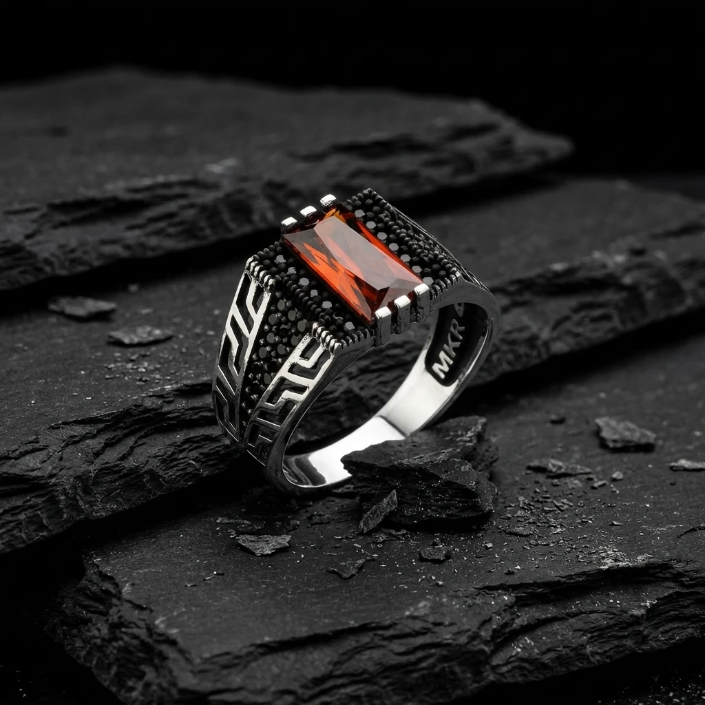 Baget Taşlı Labirent Desenli Gümüş Yüzüğü