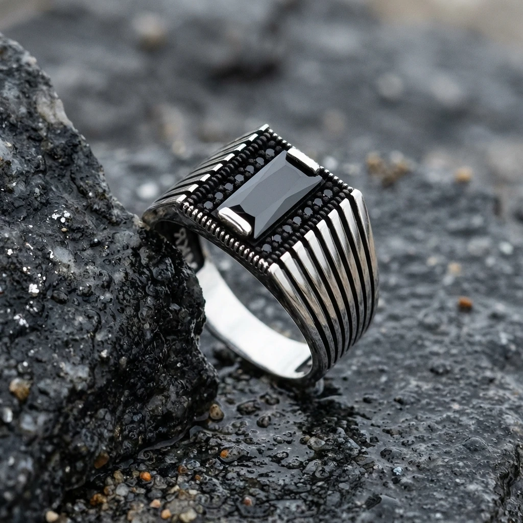 Üçlü Baget Taşlı Mikro İşlemeli Gümüş Yüzük