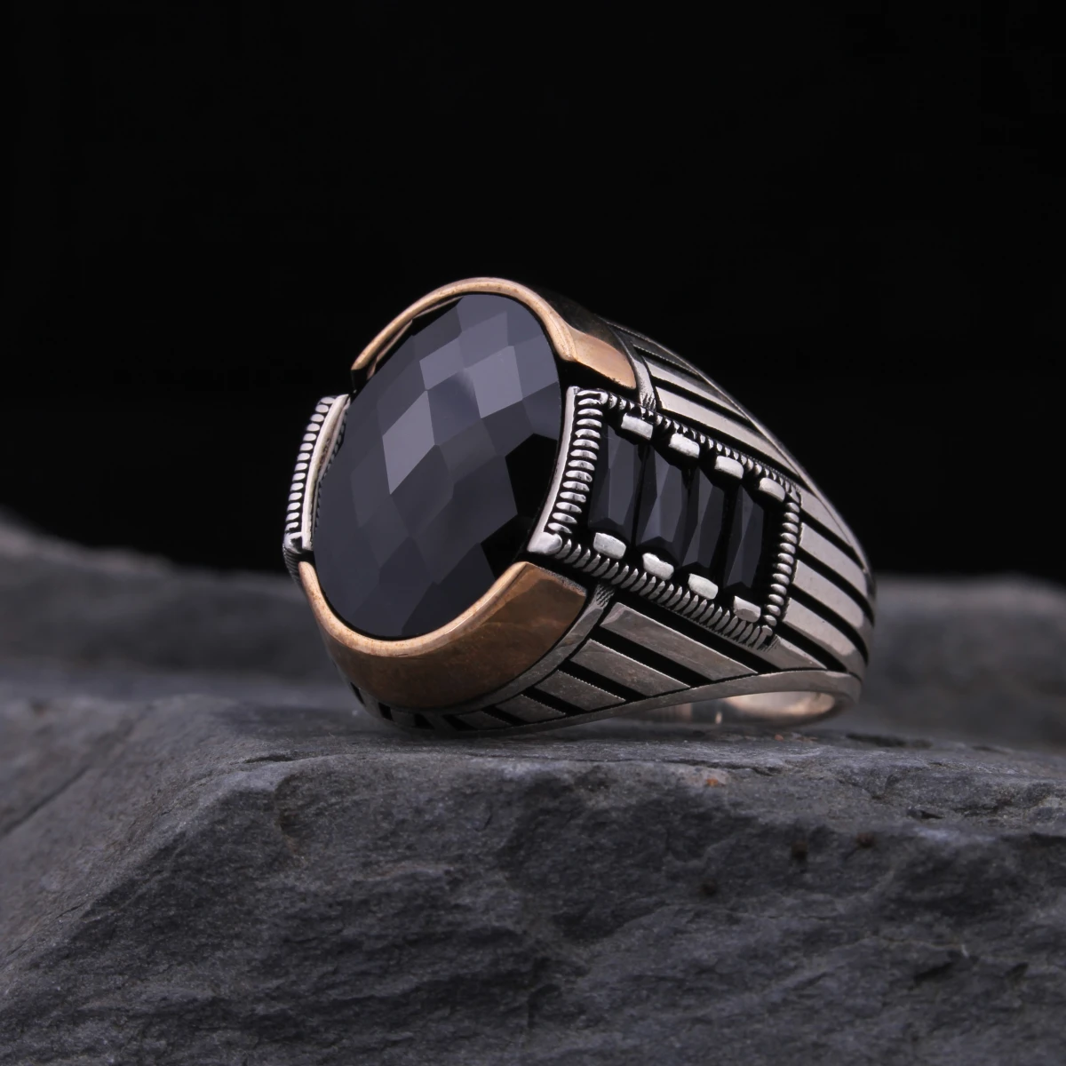 Bir devrin ihtişamını günümüze taşıyan tasarım.