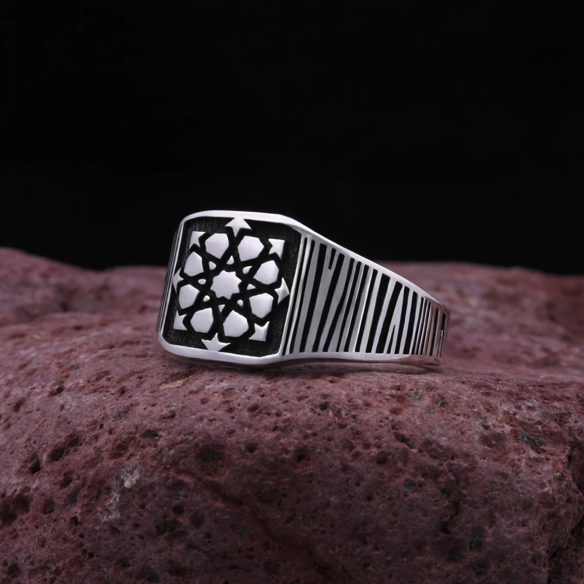 Otantik Tasarım Gümüş Erkek Yüzüğü
