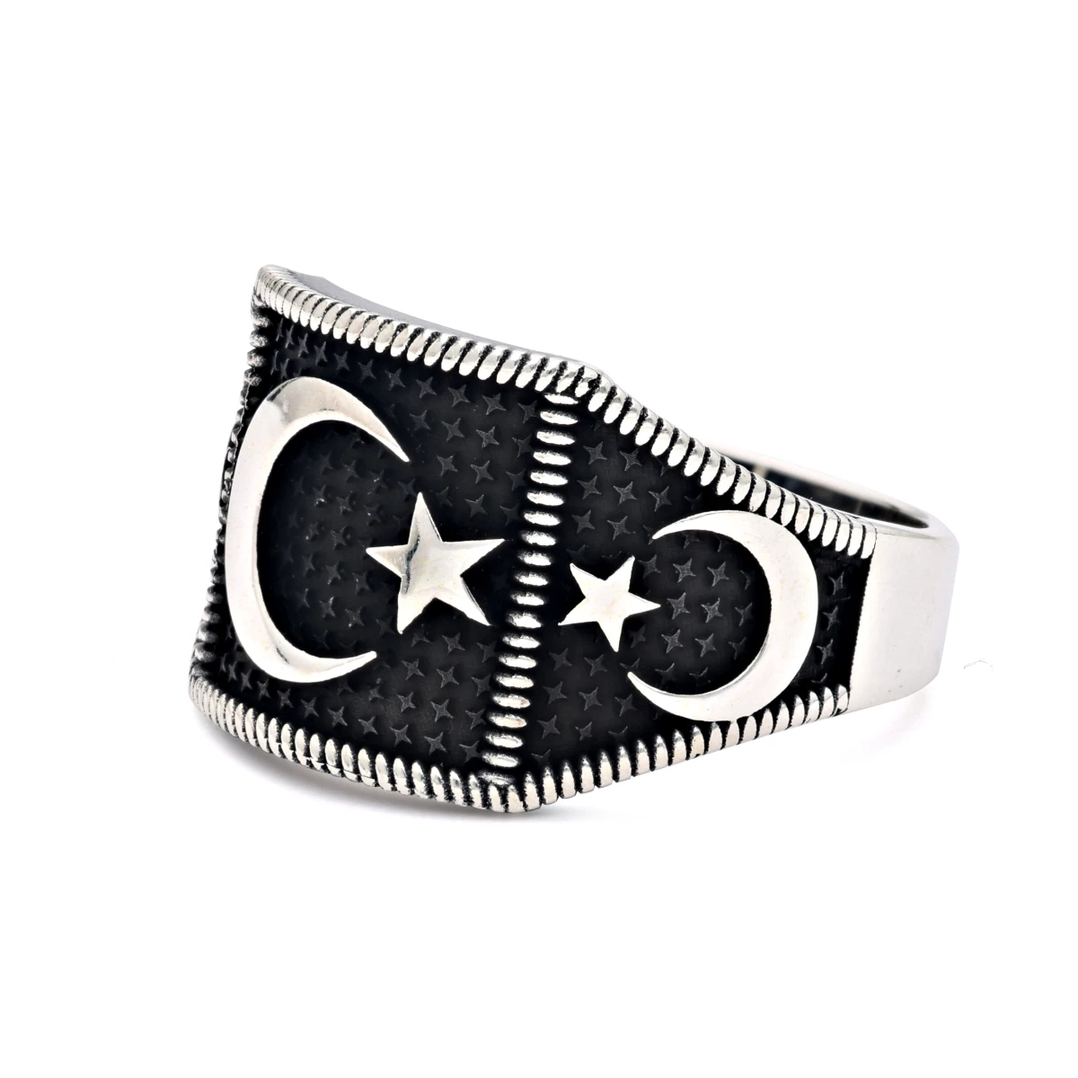 Mat Siyah Zeminli ve Ay Yıldızlı Erkek Yüzüğü