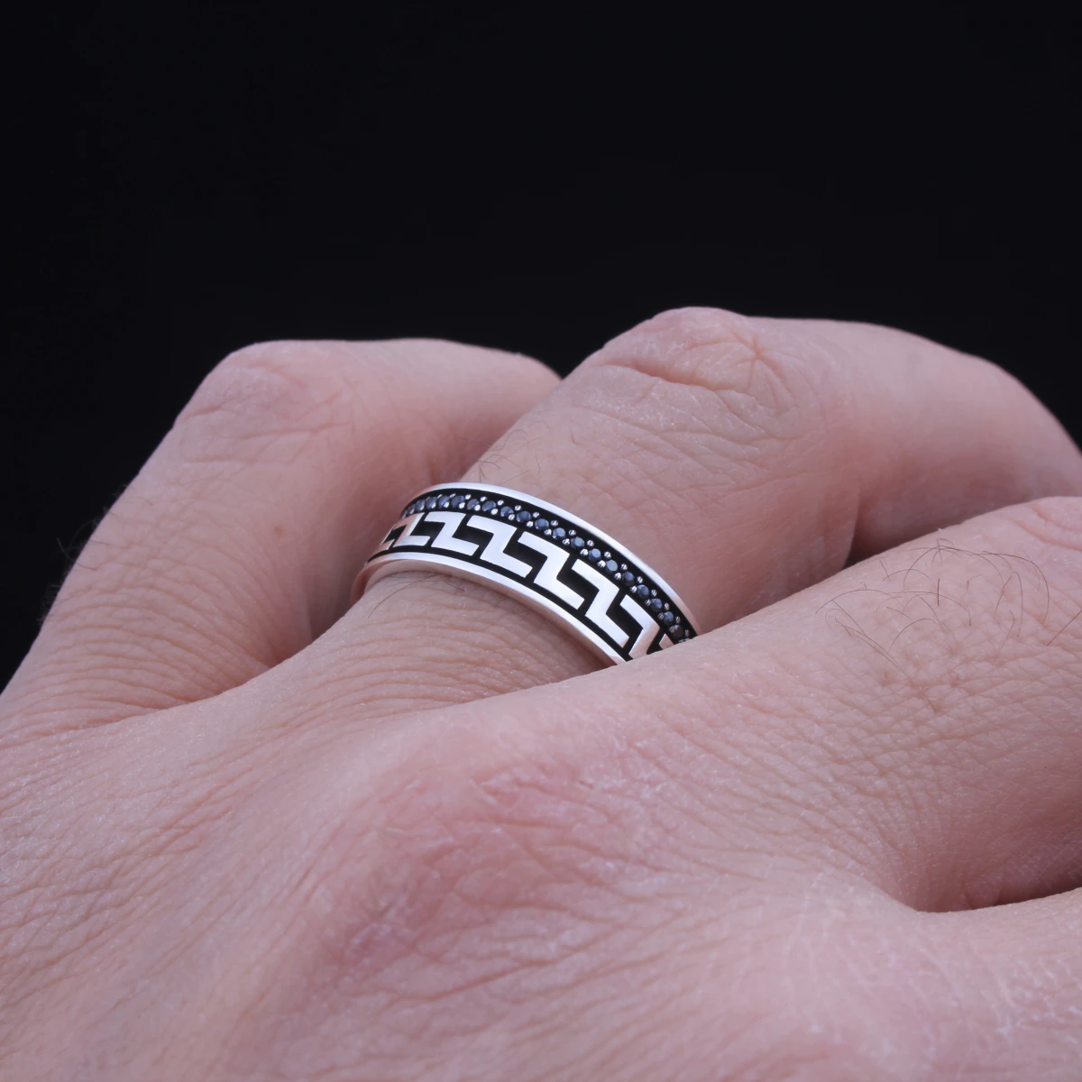 Siyah Taşlı ve İsim Yazılabilir Sepet Örgü Alyans