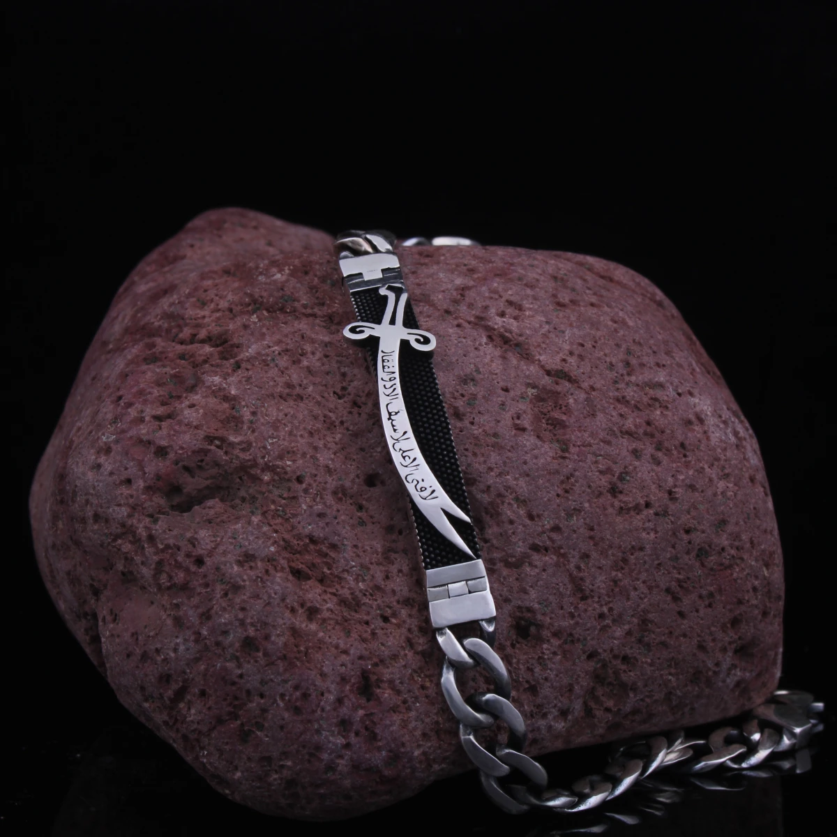 Zülfikar Kılıç Detaylı Erkek Zincir Bileklik