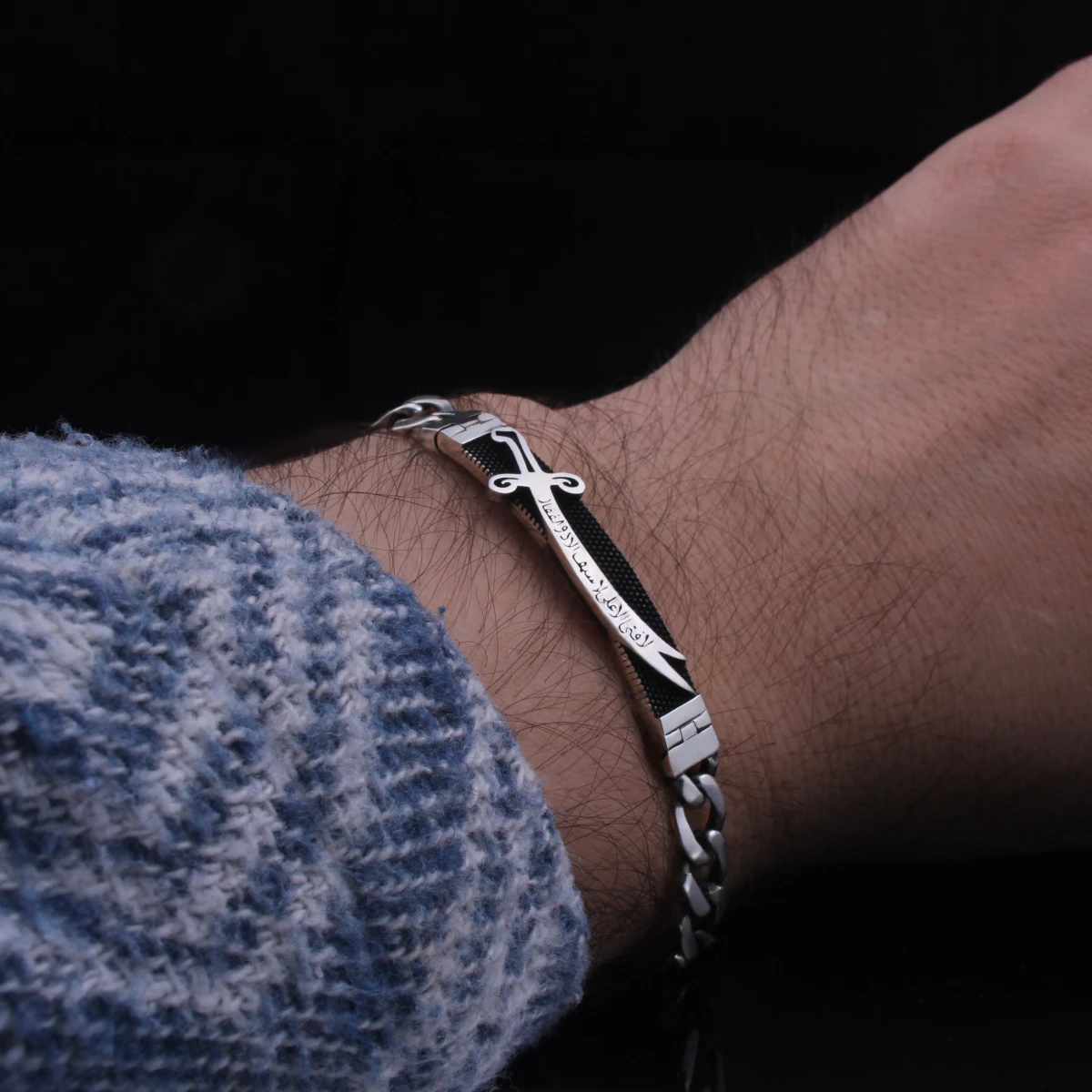 Zülfikar Kılıç Detaylı Erkek Zincir Bileklik