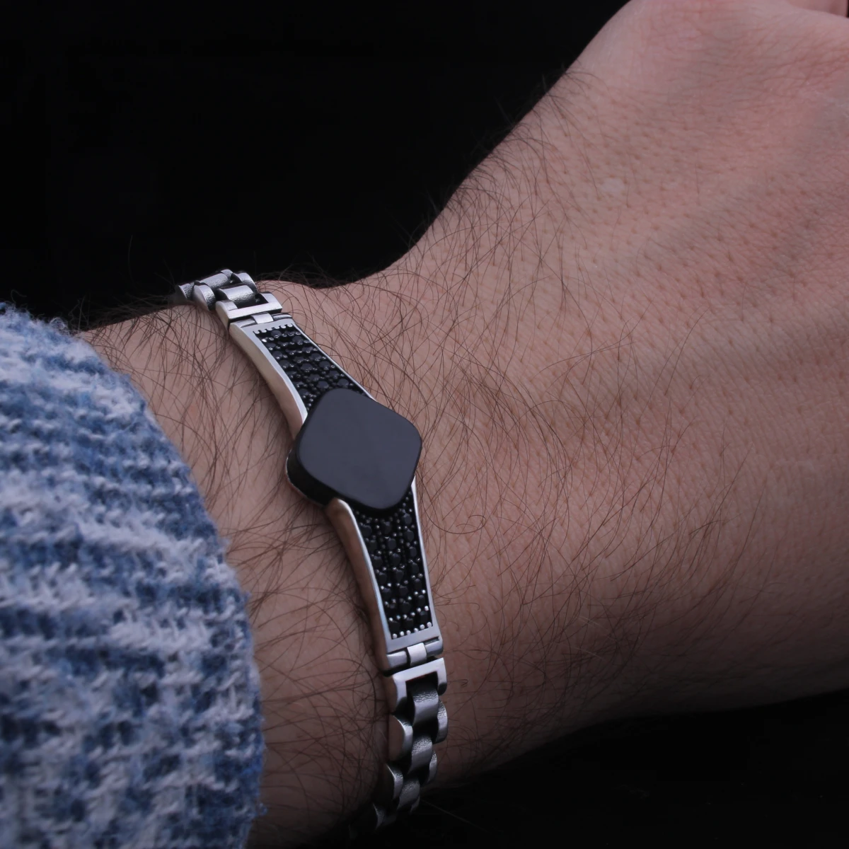 Saat Kordonu Tipi Siyah Zirkon Taşlı Erkek Bileklik