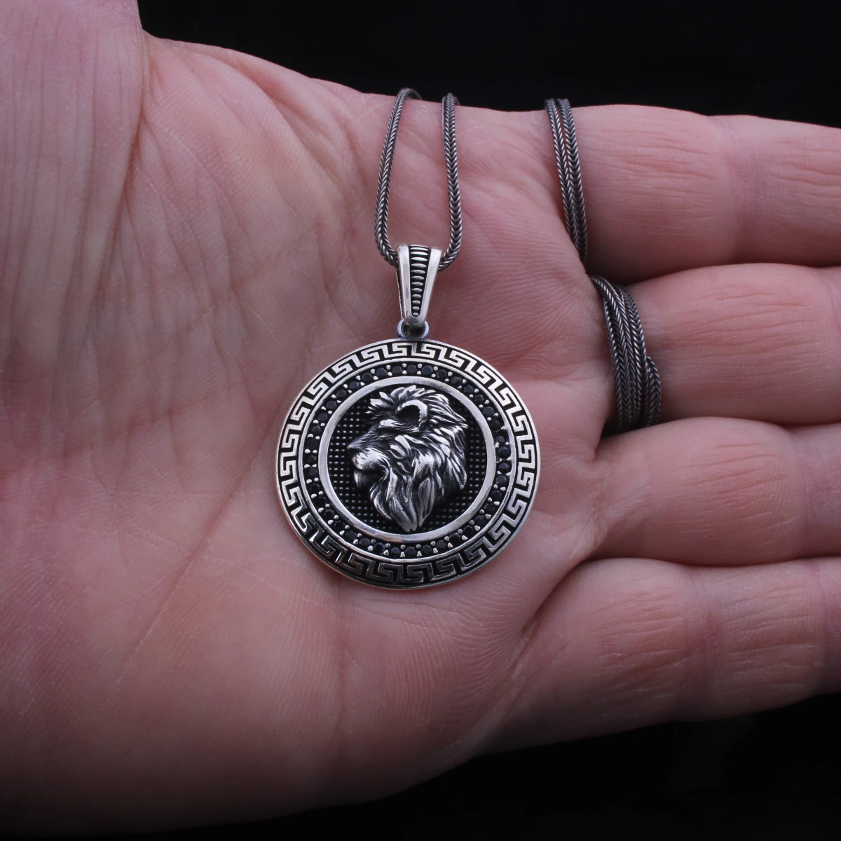 Aslan Tasarımlı Gümüş Erkek Kolye Ucu