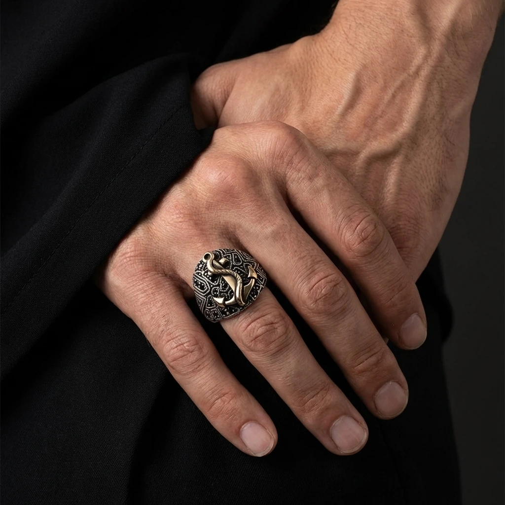 Siyah Zirkon Taşlı Çapa Figürlü Erkek Yüzük