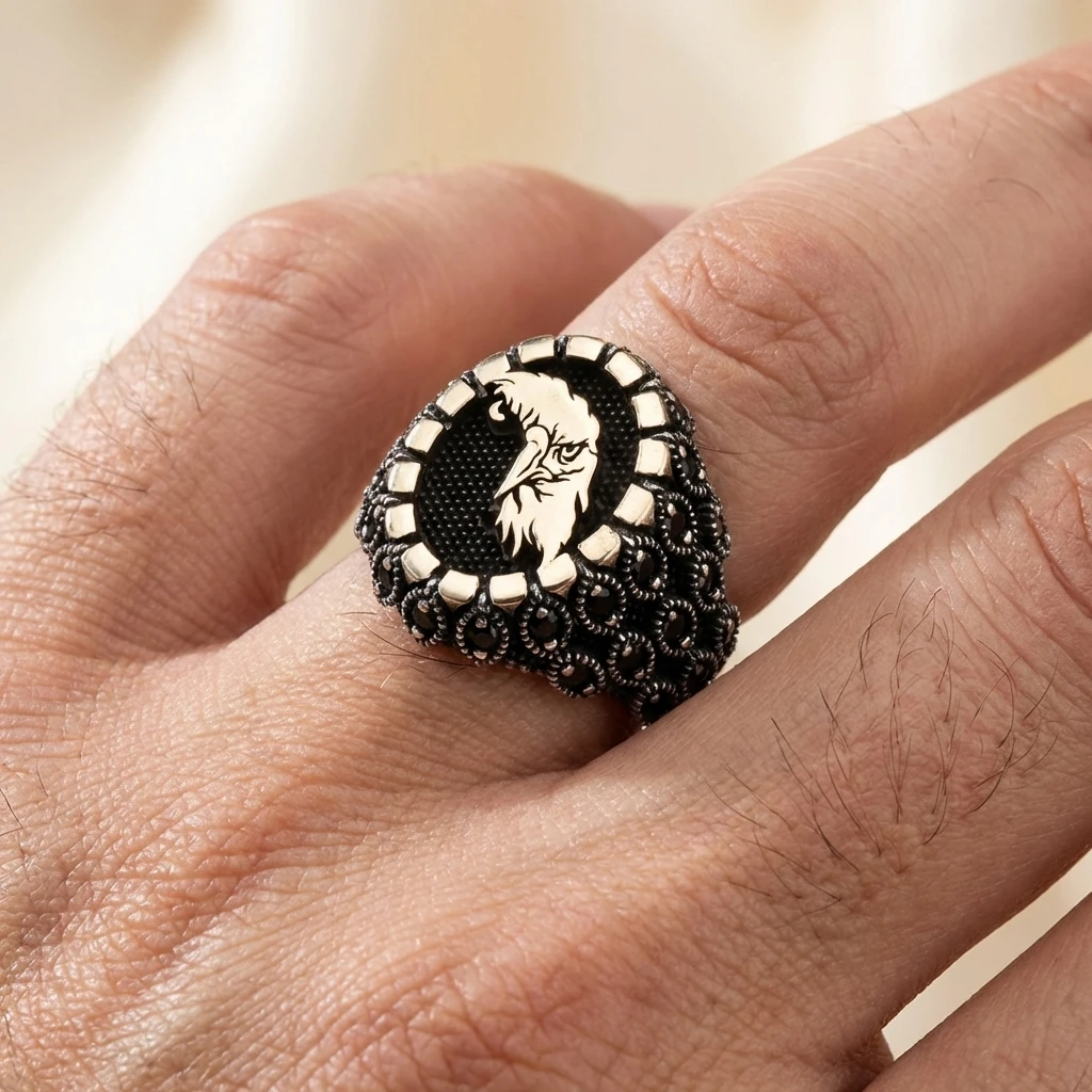 Kartal Başlı Siyah Zirkon Taşlı Erkek Yüzük