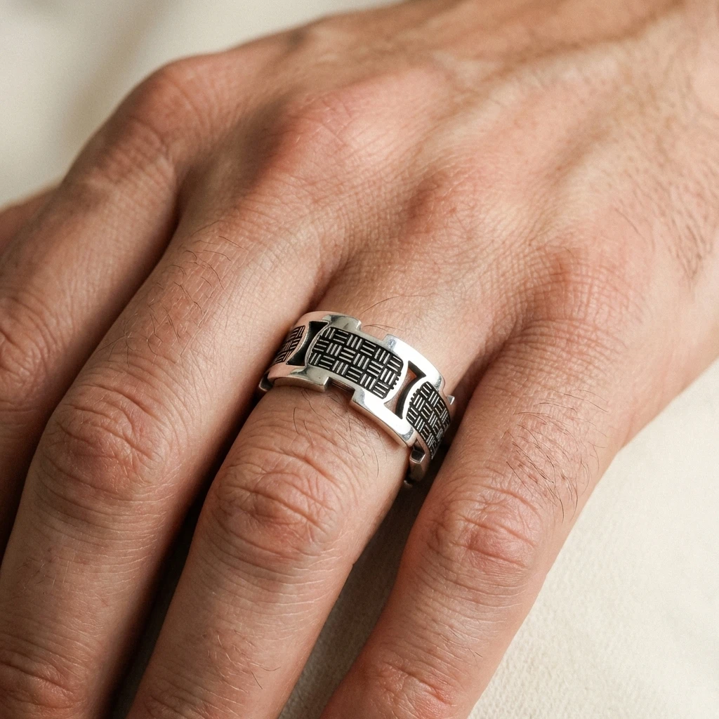 Yıldız Detaylı Balıksırtı Gümüş Alyans