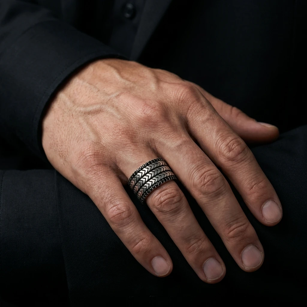 Balık Sırtı 3 Sıra Taşlı Erkek Alyans