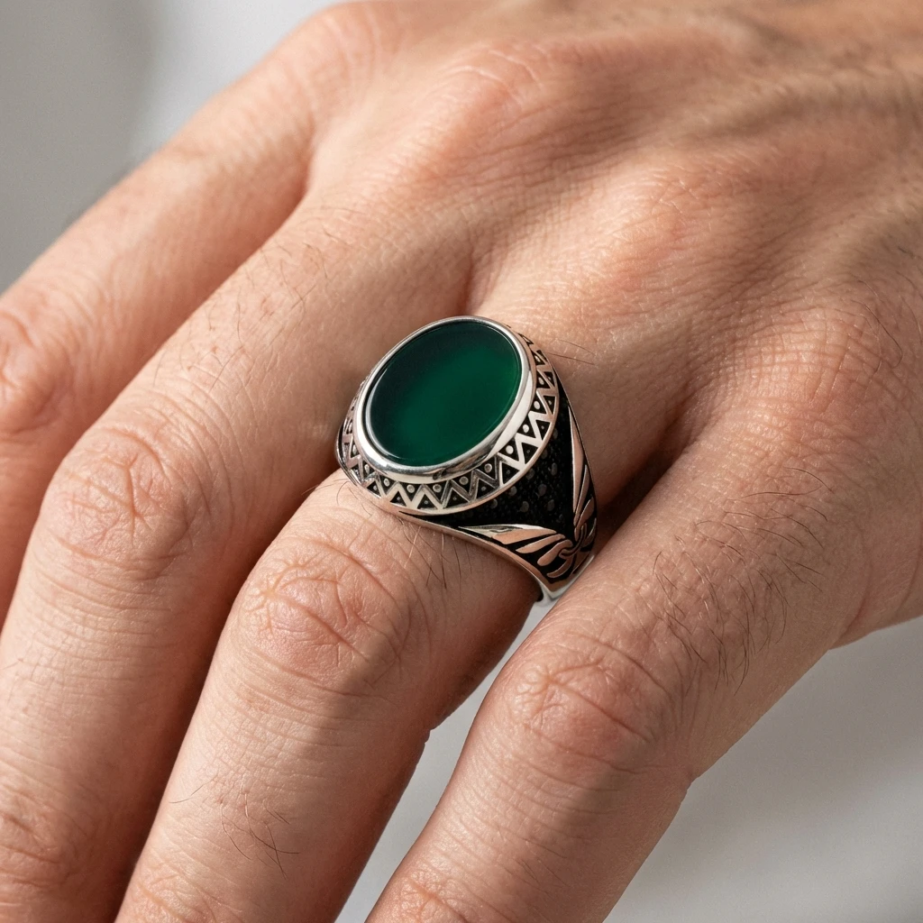 Yeşil Akik Taşlı Geometrik Desenli Siyah Zirkon Süslemeli Erkek Yüzük