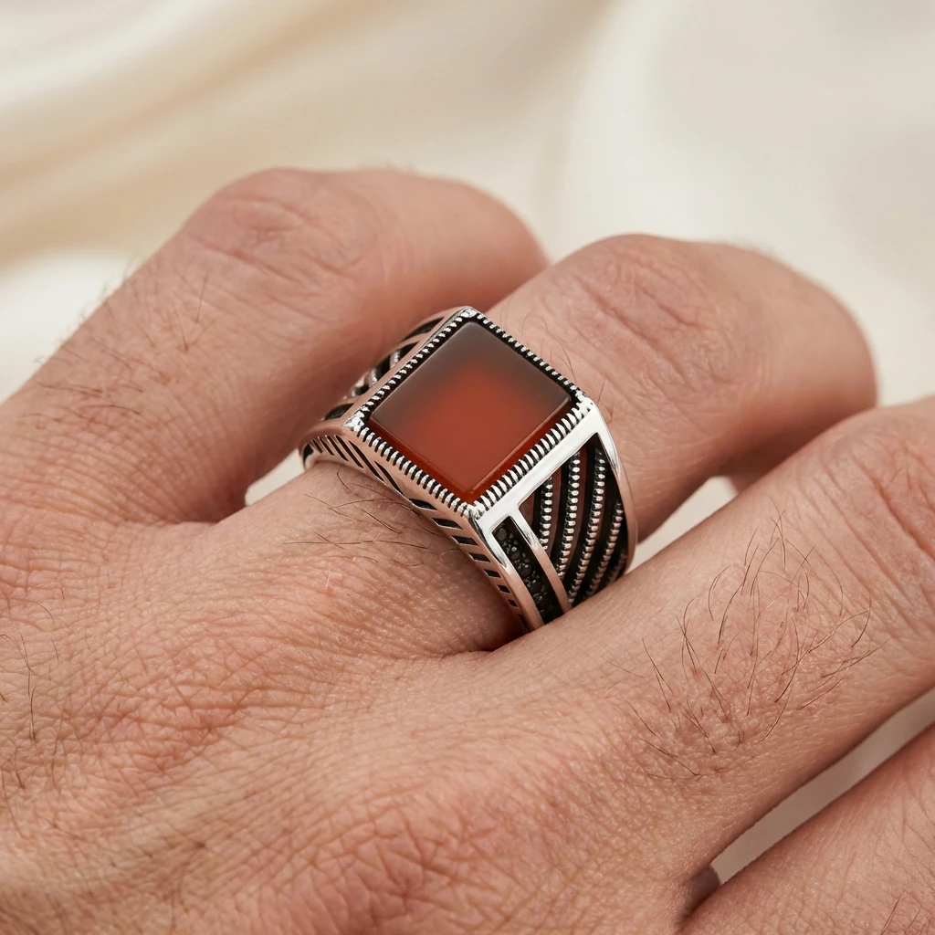 Kare Turuncu Akik Taşlı Diyagonal Tasarım Erkek Yüzük