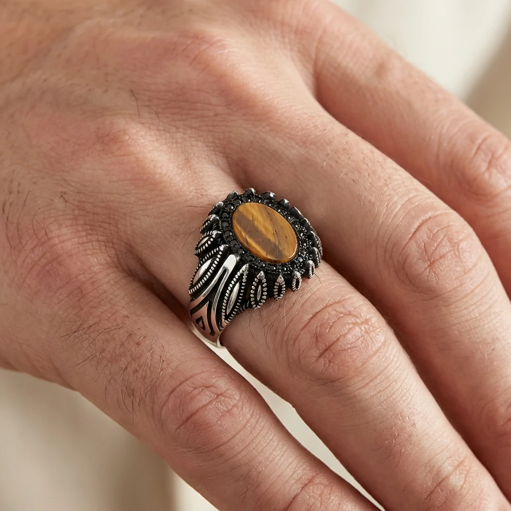 Grek Desenli ve Mikro Taşlı Kaplan Gözü Erkek Yüzük