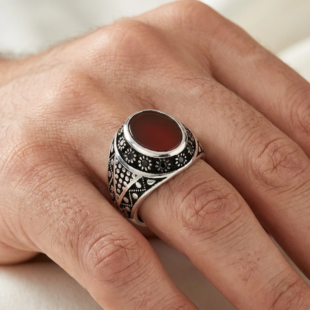 Işıltılı Kırmızı Akik Erkek Yüzük