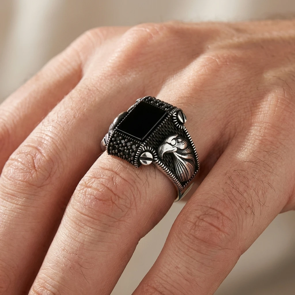 Kartal Figürlü Kare Siyah Oniks Erkek Yüzük