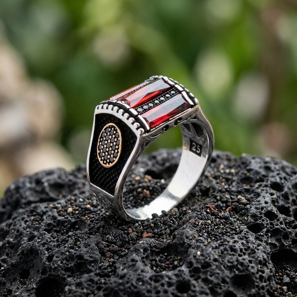 Üçlü Baget Taşlı Altın Detaylı Gümüş Yüzük