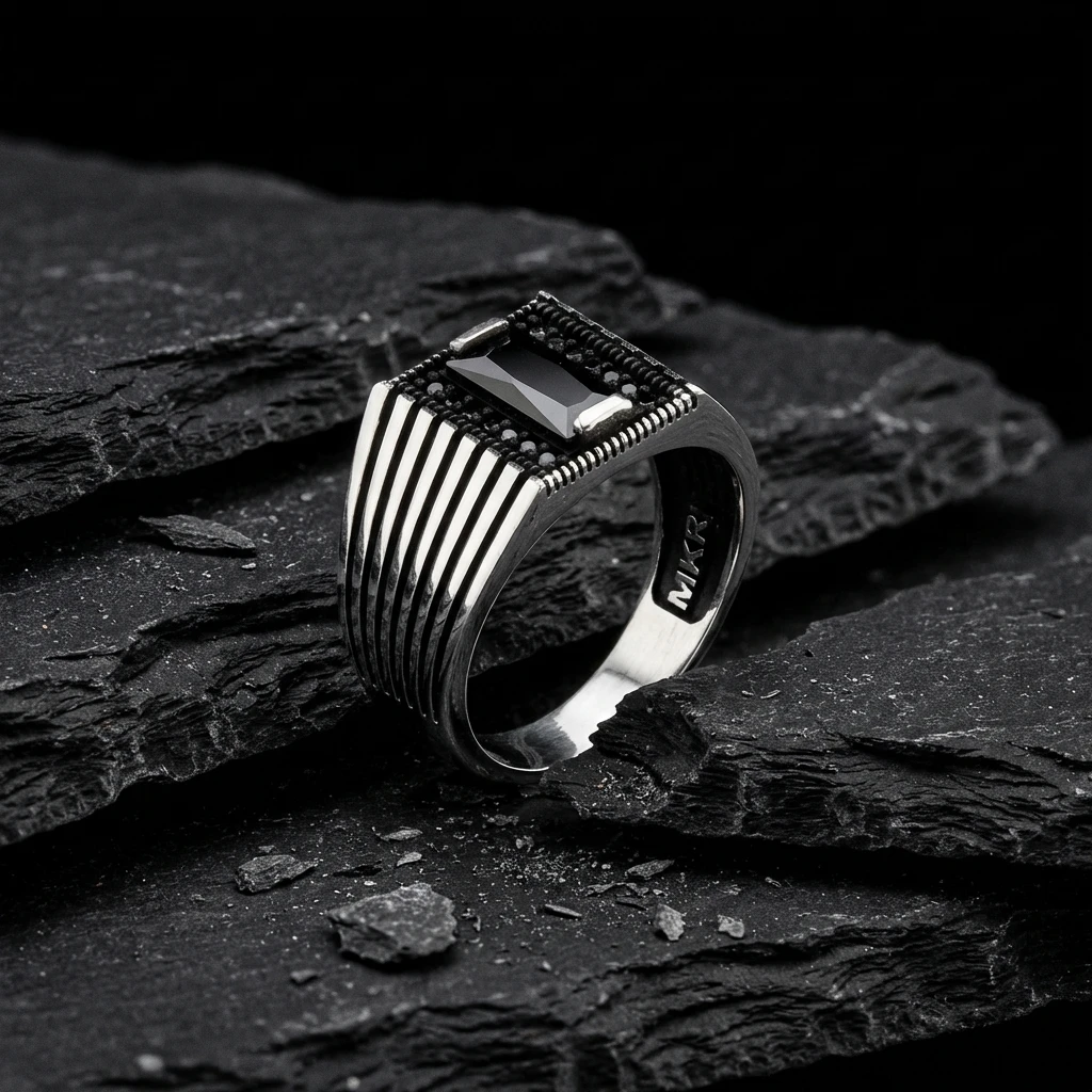 Üçlü Baget Taşlı Mikro İşlemeli Gümüş Yüzük