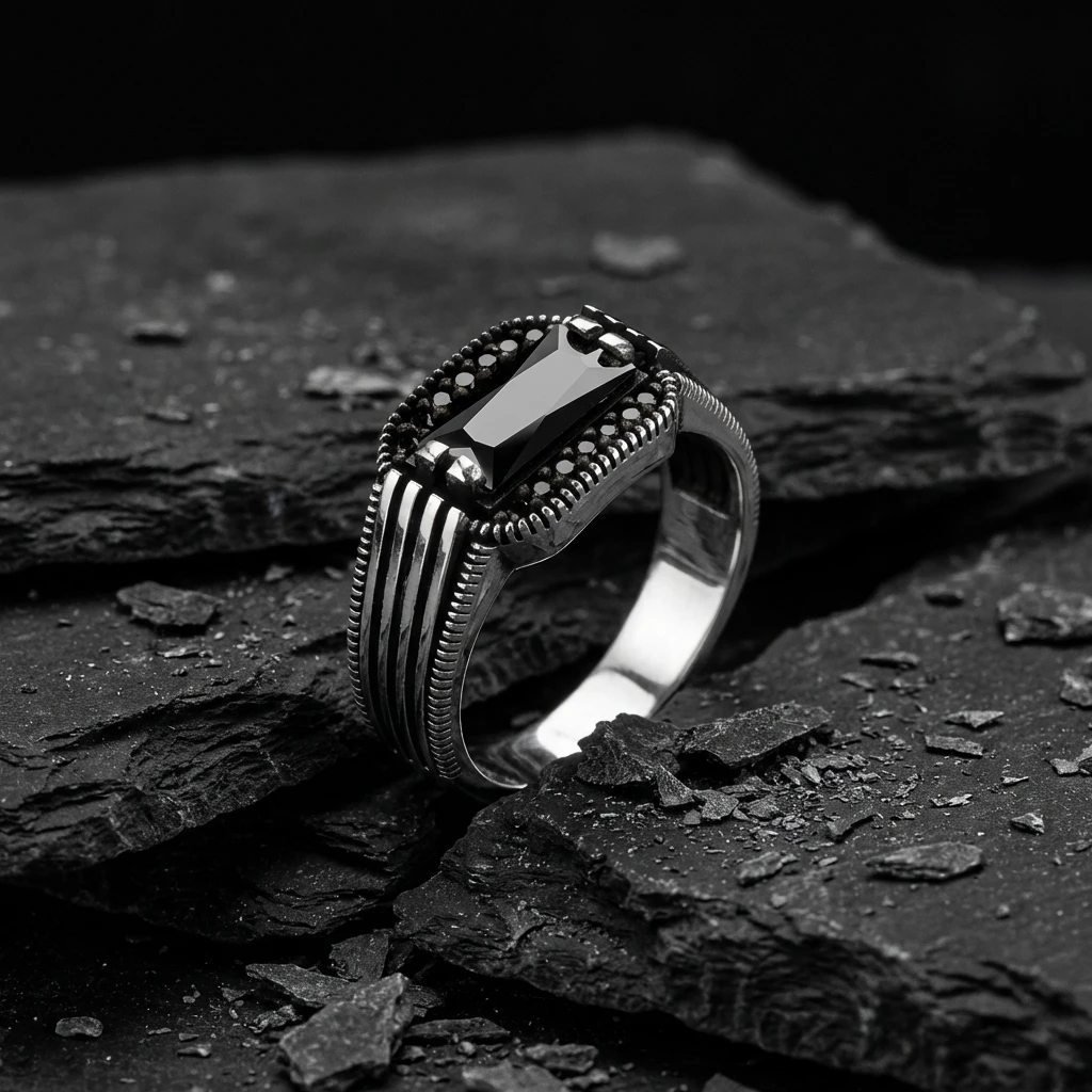 Yatay Baget Taşlı Yanları Kanallı Gümüş Yüzük