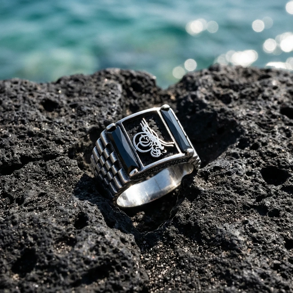 Osmanlı Tuğrası İşlemeli ve Çift Baget Taşlı Yüzük