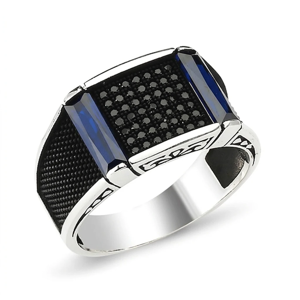 Mikro Taşlı ve Yanları Kızıl Baget Gümüş Yüzük