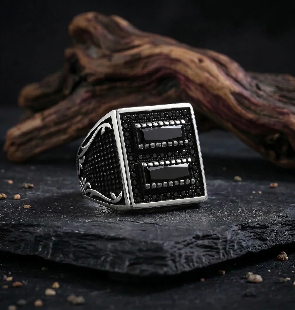 Kare Kasa Baget Tasarım Mikro Taş Gümüş Yüzük