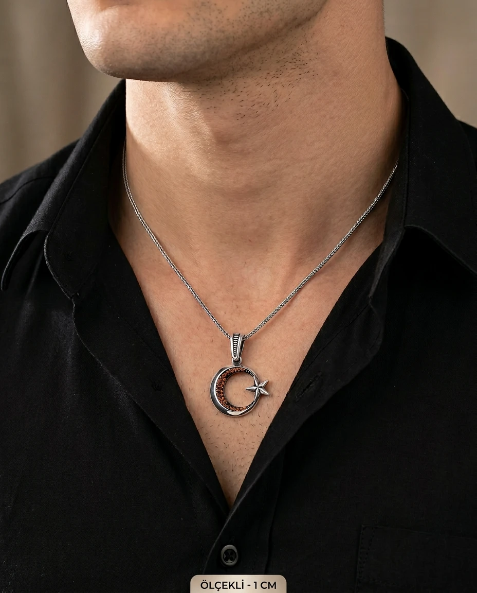 Parlak Yüzeyli Kırmızı Taşlı Ay Yıldız Kolye Ucu