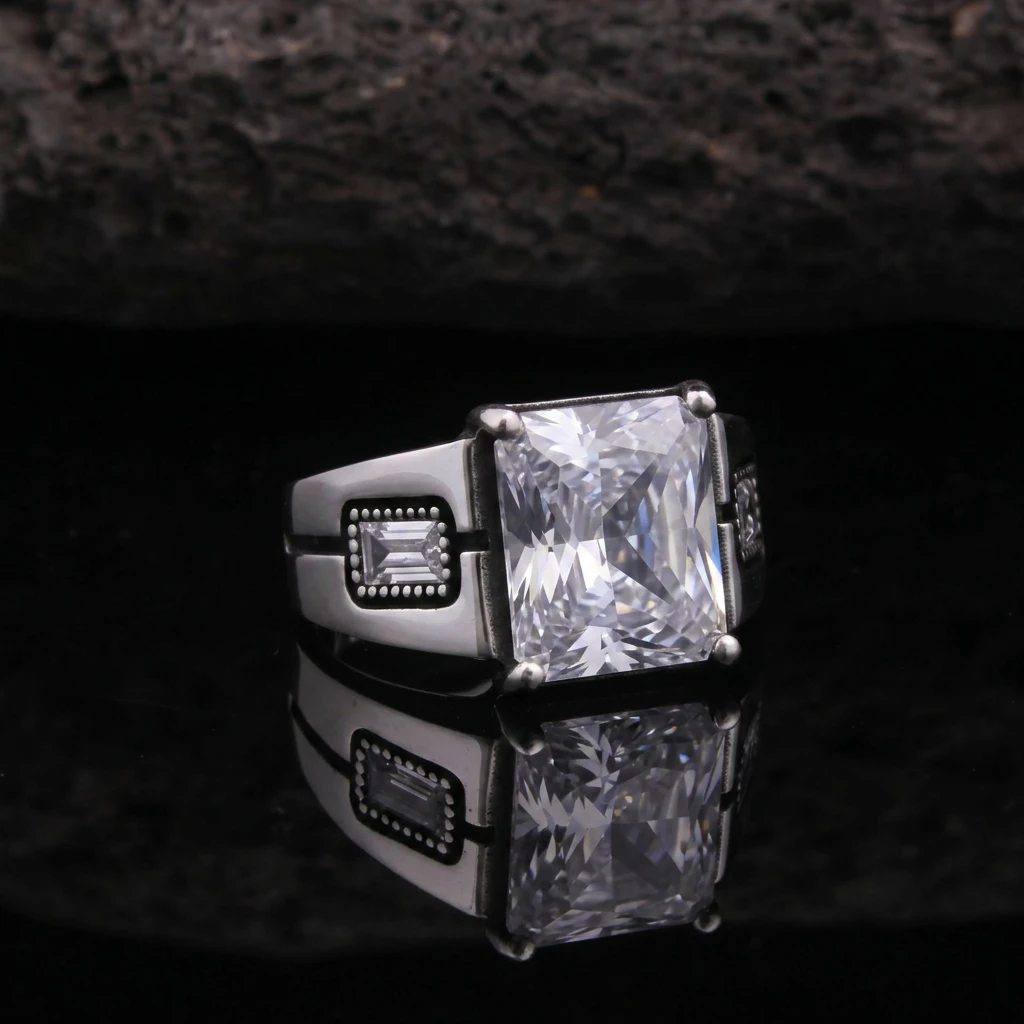 Monokrom Şıklık 925 Ayar Gümüş Erkek Yüzük
